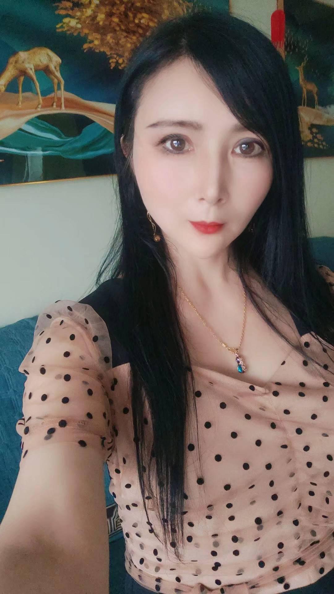 温江区漂亮的少妇可三通,